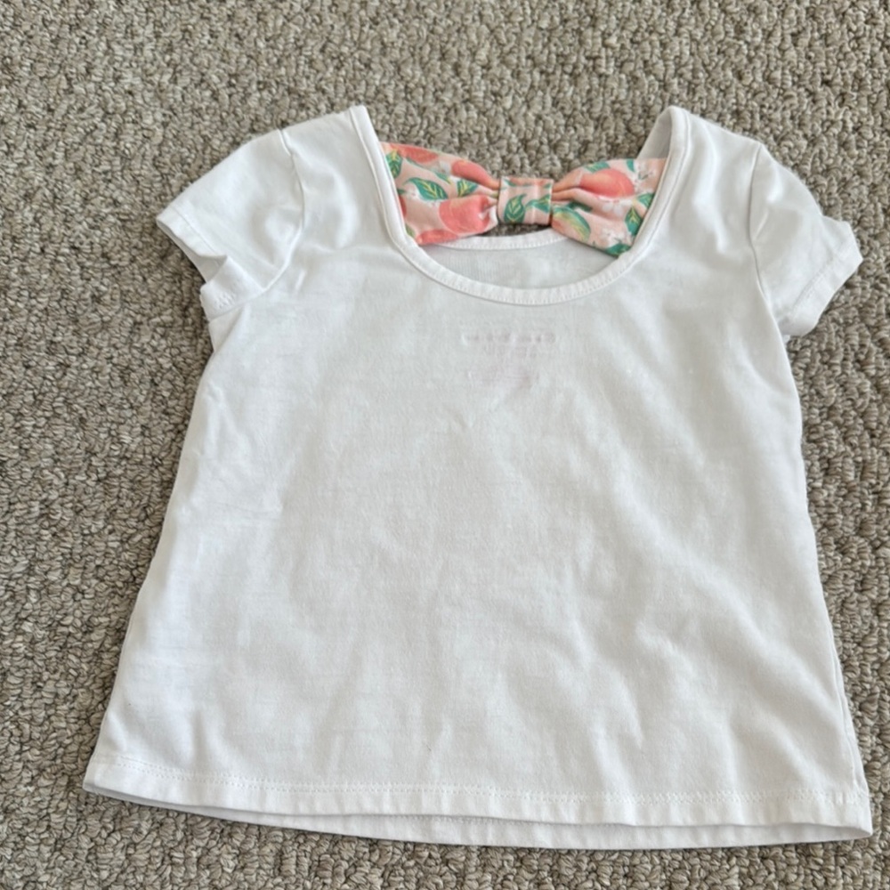 Tommy Bahama Peach Graphic Tee and Skirt Set size 5/6 - Picture 2 of 8